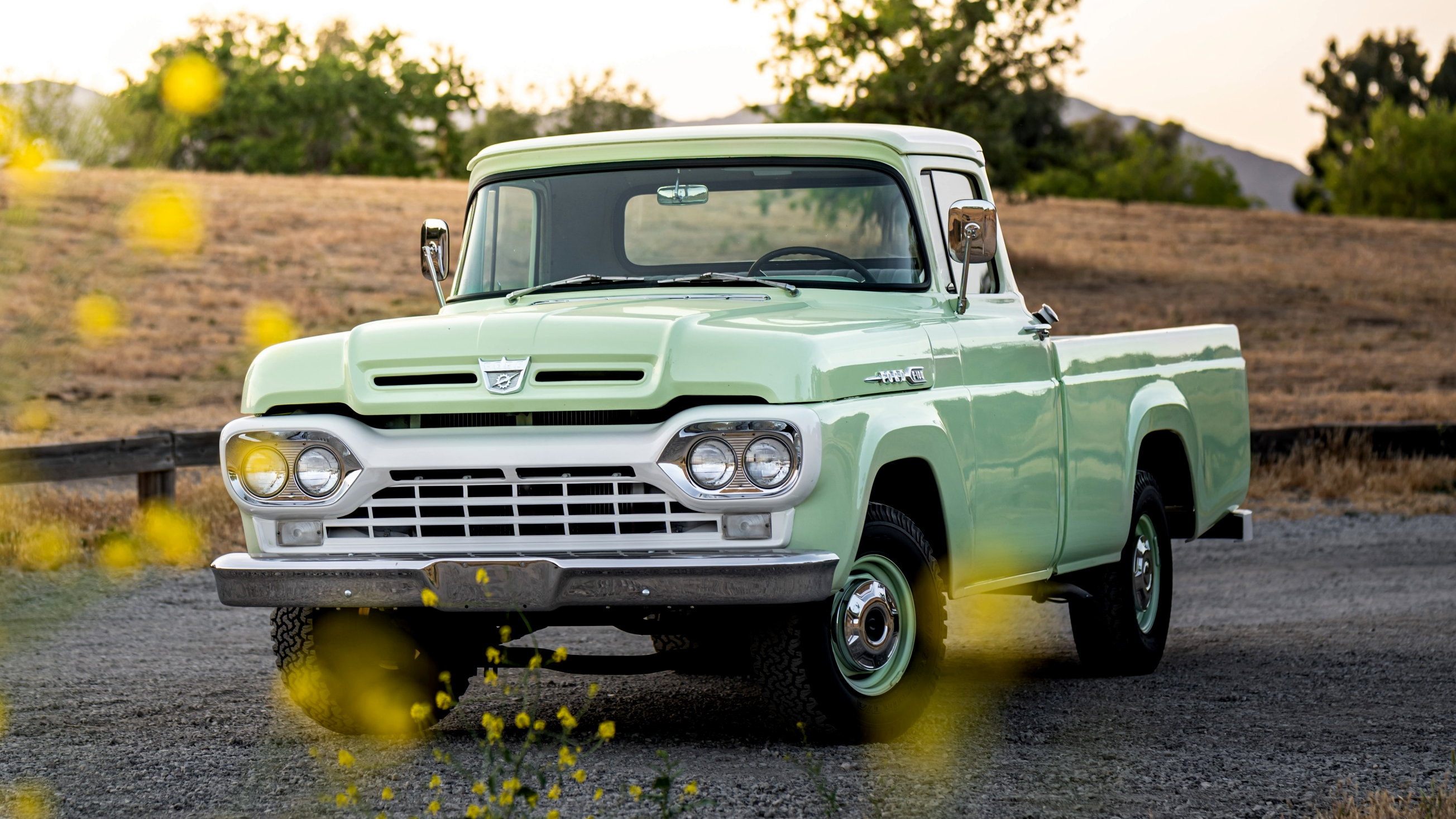 KIddie Car 1953y FORD F-100 パンプキン　＃51 1953-ford-f-100-front-