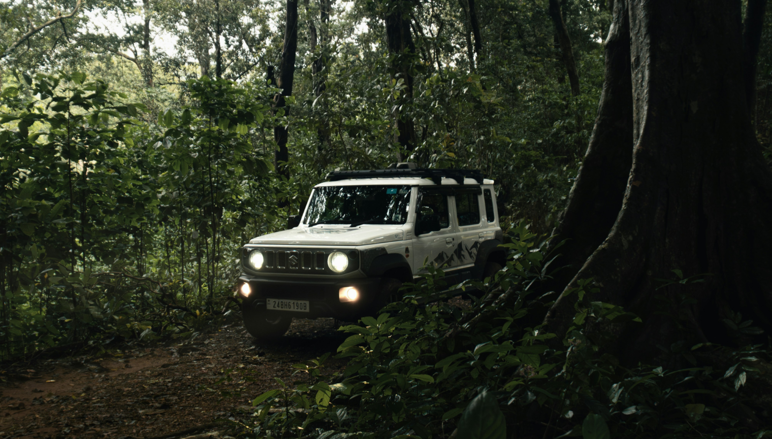 Jimny 5-Door sound deadening